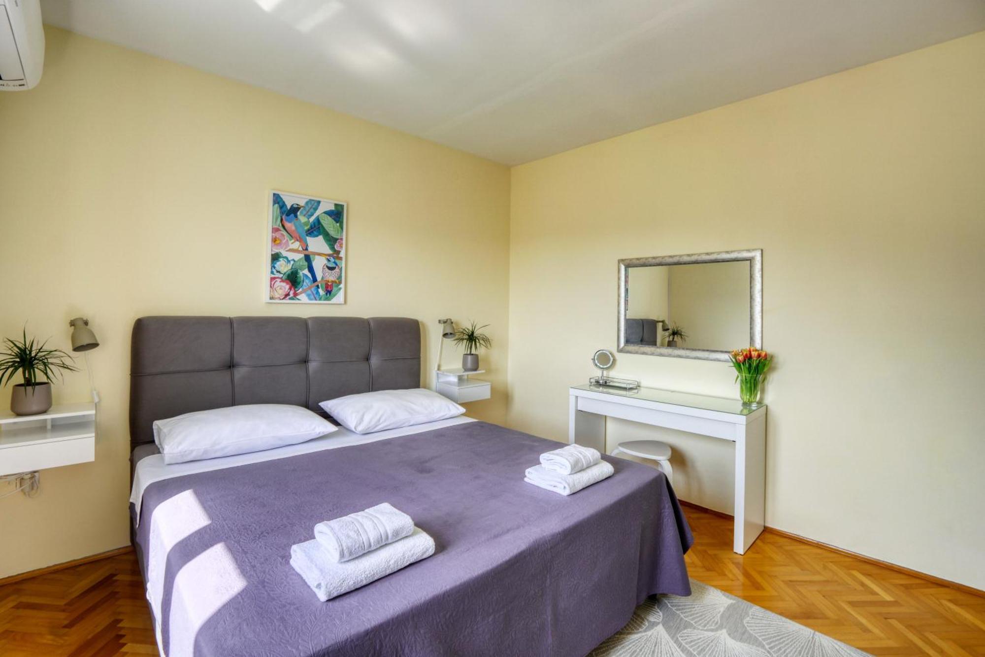 Apartmani Ana 10 Min. Hoda Od Centra Trogira Экстерьер фото