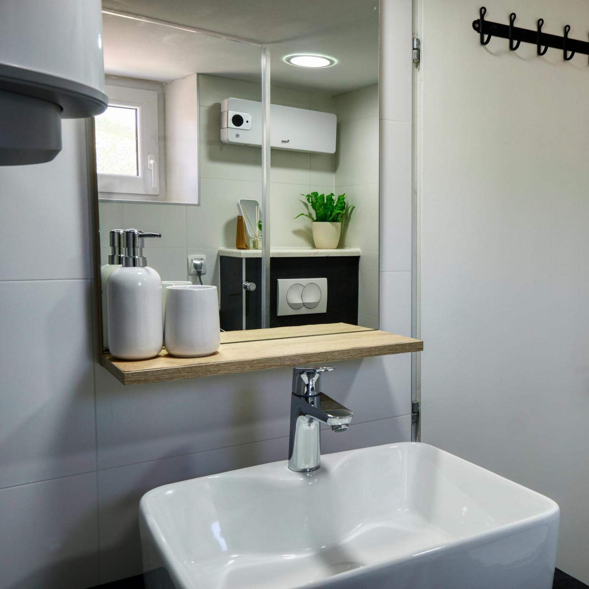 Apartmani Ana 10 Min. Hoda Od Centra Trogira Экстерьер фото
