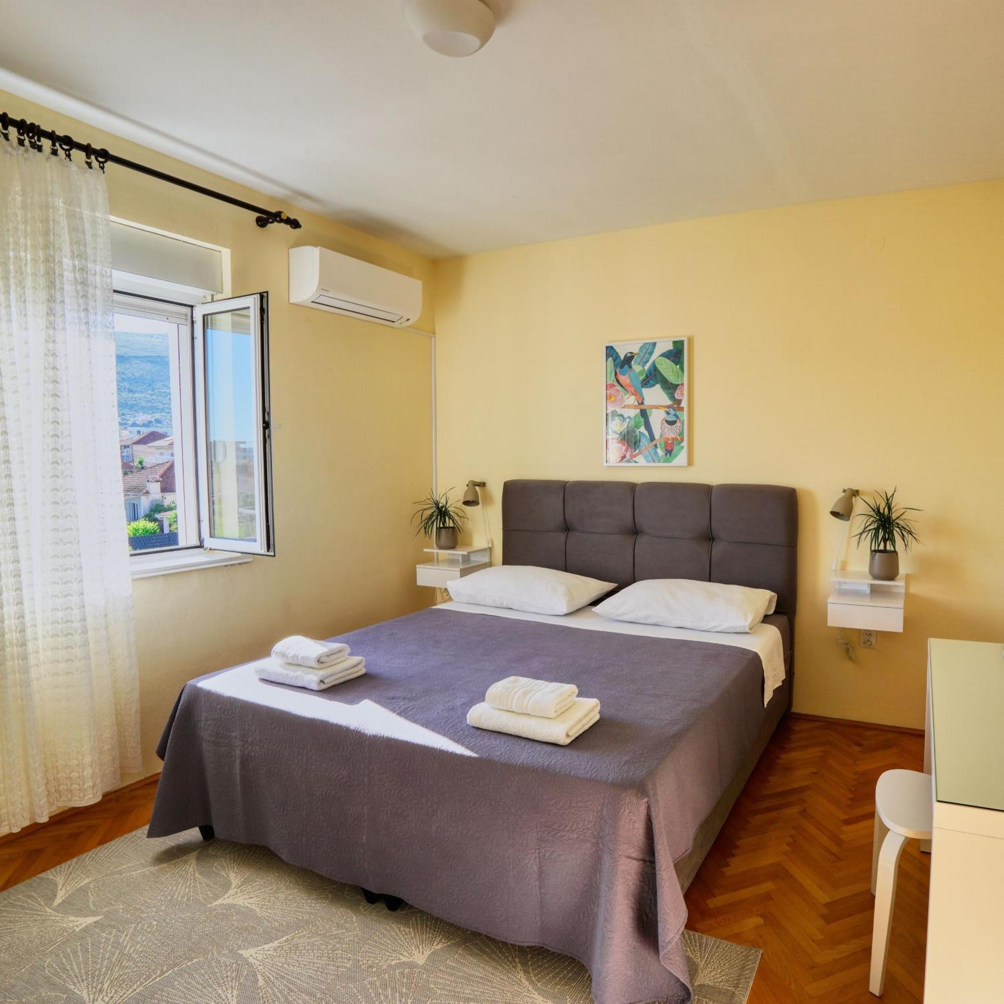 Apartmani Ana 10 Min. Hoda Od Centra Trogira Экстерьер фото