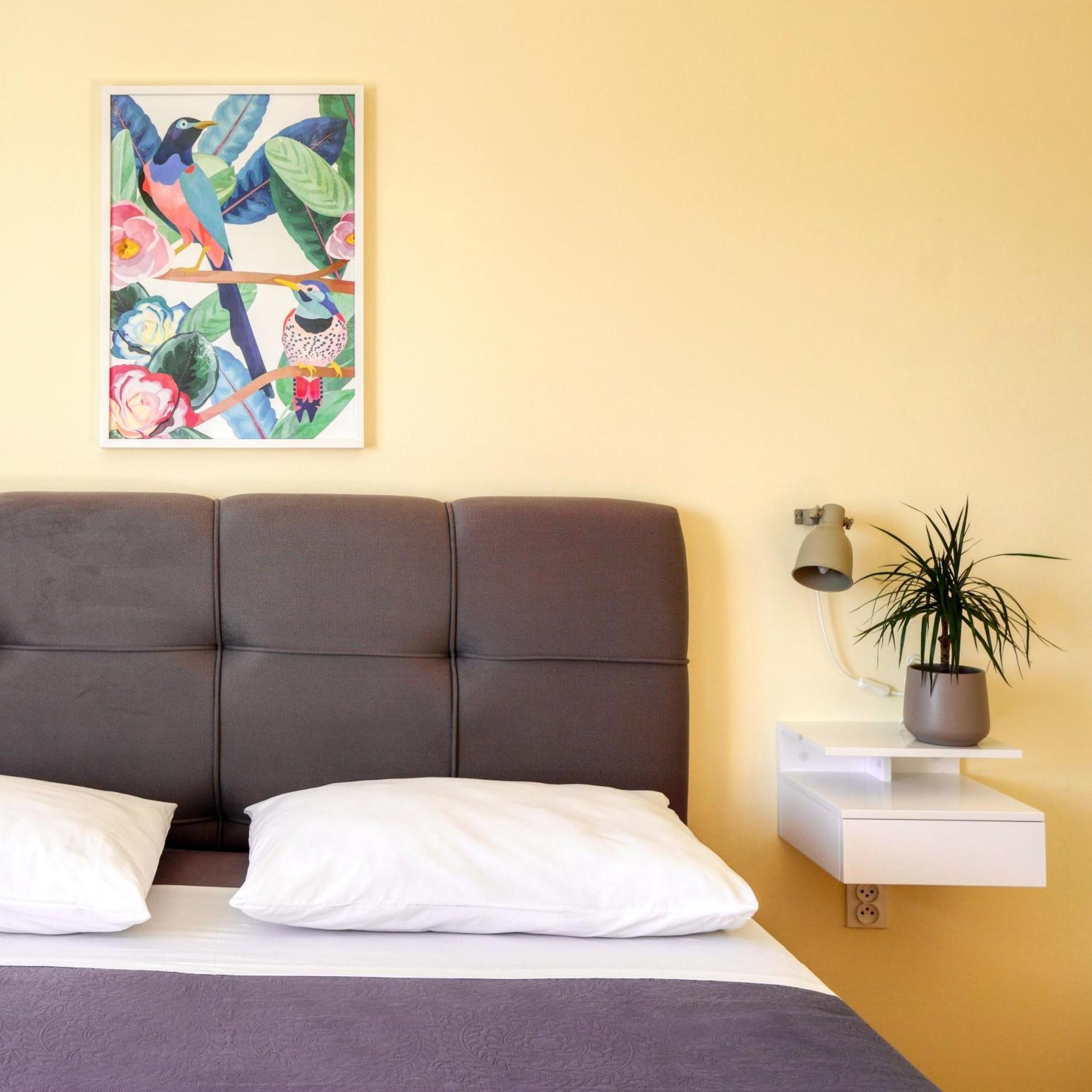 Apartmani Ana 10 Min. Hoda Od Centra Trogira Экстерьер фото